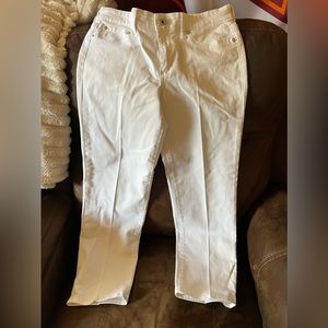 White jeans 8/29 Lucky